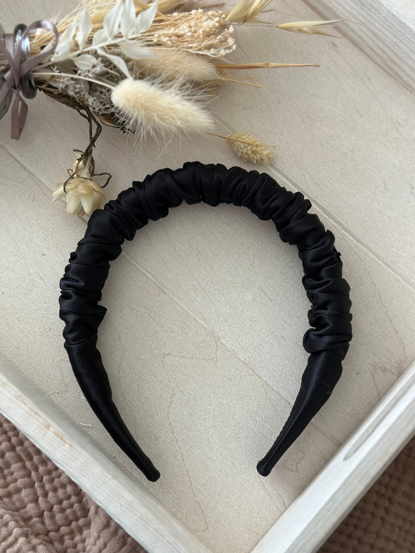 QUEEN HAARREIFEN EINFÄRBIG