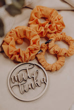 Lade das Bild in den Galerie-Viewer, MINI SCRUNCHIE APRIKOSE
